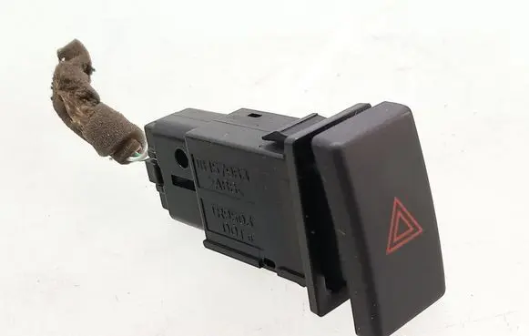 Toyota Avensis T250 Hazard light switch 157963 TR9503