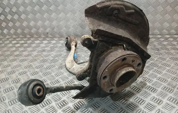 BMW X5 E53 Front wheel hub spindle knuckle