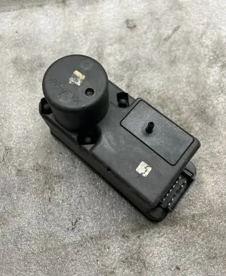 Volkswagen PASSAT B4 Vacuum pump 357962257