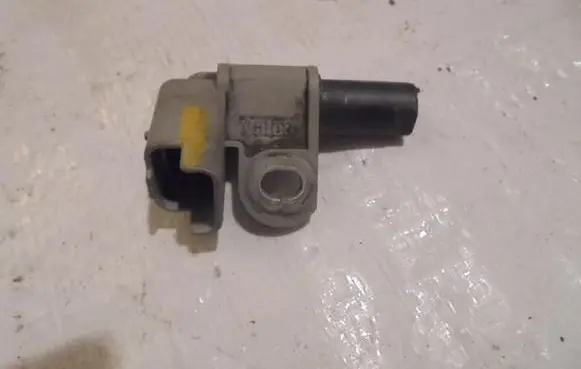 Peugeot 308 Camshaft vanos timing valve 9665443480