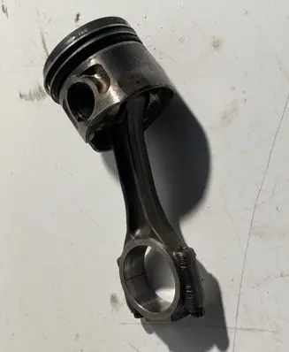 Volkswagen PASSAT B6 Piston with connecting rod T70V400 038J
