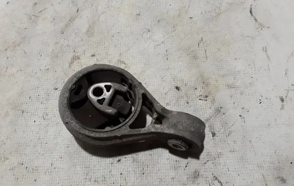 Mini Cooper Countryman R60 Engine mount bracket 9806994