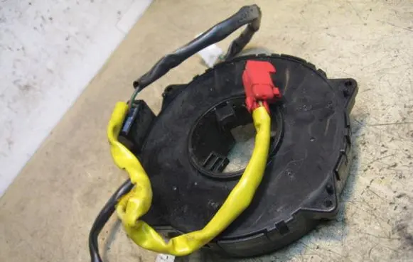 Mitsubishi Pajero Sport I Airbag slip ring squib (SRS ring) N12S8N2085