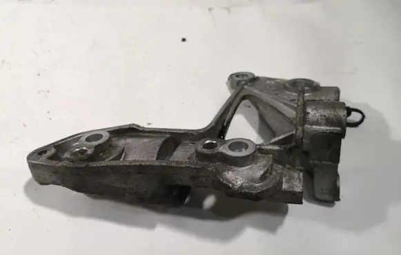 Ford C-MAX II Generator/alternator bracket F1FQ10K018BA