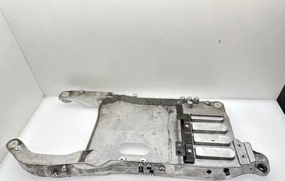 BMW iX Engine mount bracket 9871498