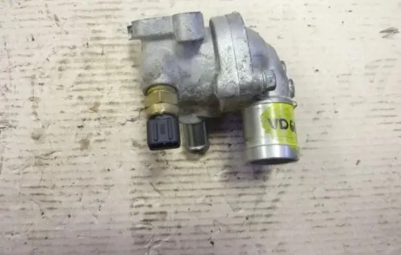 Hyundai i40 Thermostat housing VD698