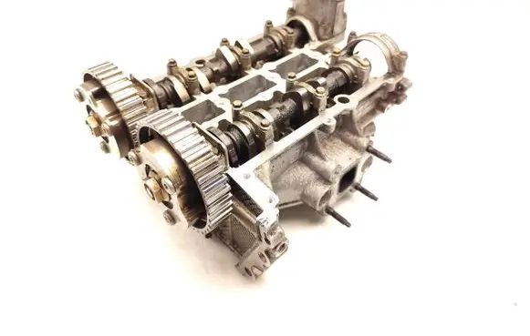 Ford Focus Engine head CM5G6090GE PBCM5G6090GE