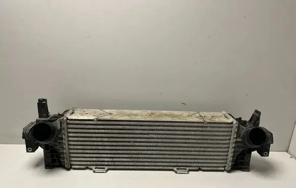 BMW X5 G05 Intercooler radiator 8584127