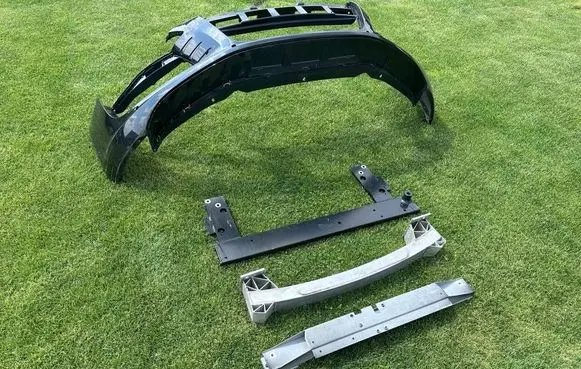 Audi R8 42 Bottom radiator support slam panel 420805341A U477984