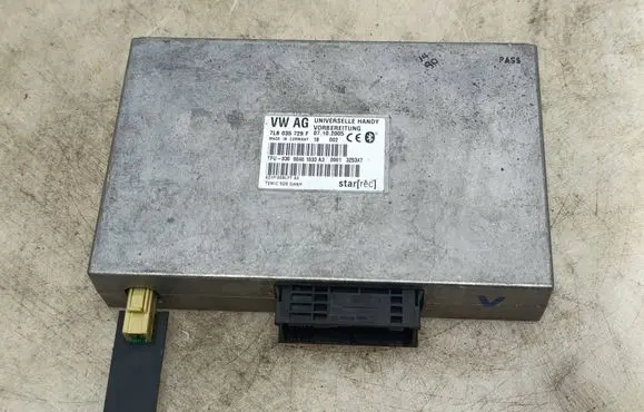 Volkswagen Touareg I Bluetooth control unit module 7L6035729F 6Z1F008LFTA3