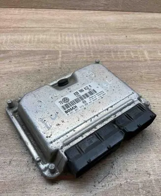 Volkswagen Golf IV Engine control unit/module ECU 038906012M 0281001979