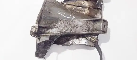 Volkswagen PASSAT B5 Engine mounting bracket