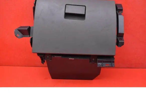 Ford Kuga I Glove box 3M51-R06044-ALW