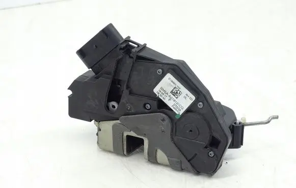 Ford Focus Front door lock 