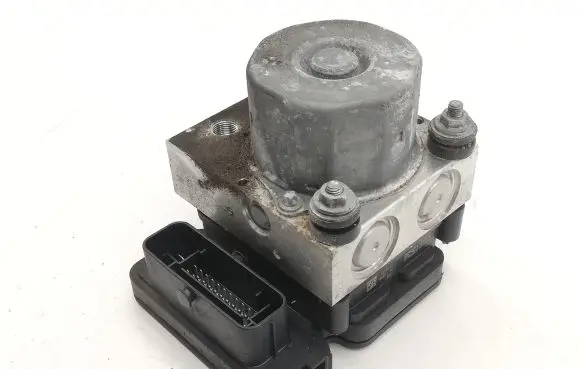 Subaru Forester SJ ABS Pump 2265106452