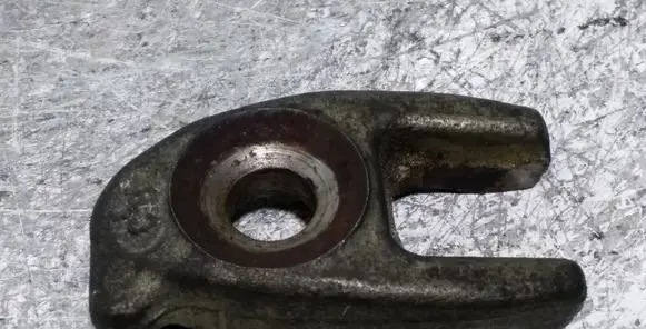 Nissan Juke I F15 Fuel Injector clamp holder