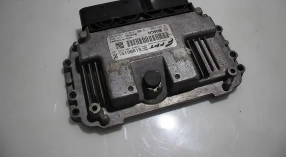 Alfa Romeo Giulietta Engine control unit/module ECU 0261S05118