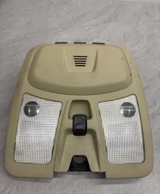 Volvo XC90 Front seat light 9168160 4970 06W023