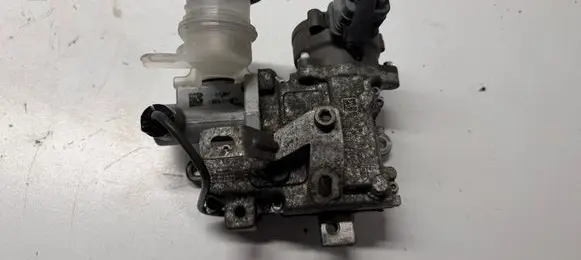 Hyundai i20 (BC3 BI3) Clutch master cylinder 4147032800