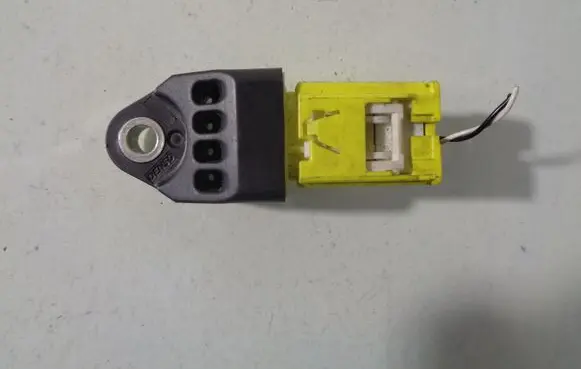 Toyota Auris E180 Airbag deployment crash/impact sensor 8983102160