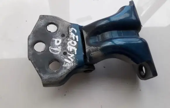 Nissan Serena Front door upper hinge