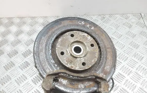 Citroen C4 I Front wheel hub