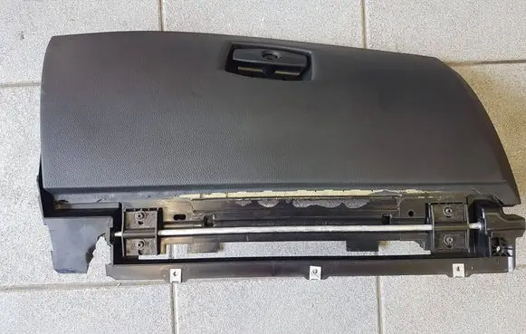 BMW 5 E60 E61 Glove box 7034080 51167034080