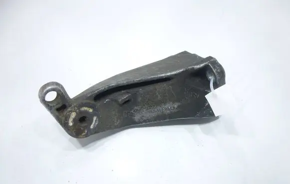 Volkswagen Golf III Engine mounting bracket 1H0199354F