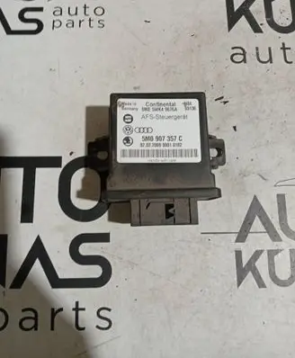 Skoda Octavia Mk2 (1Z) Light module LCM 5WK49676A 5M0907357C