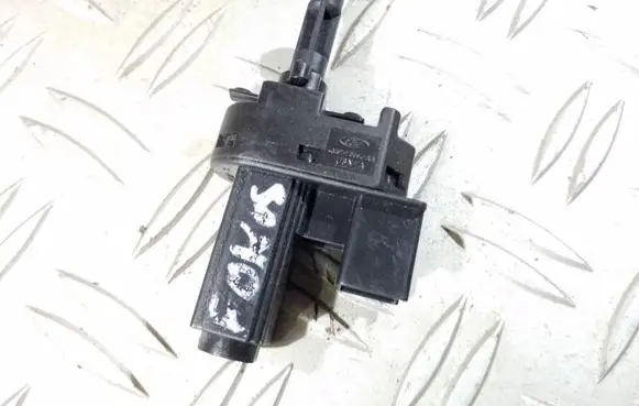 Clutch pedal sensor