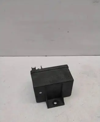 Peugeot 607 Glow plug pre-heat relay 0281003018