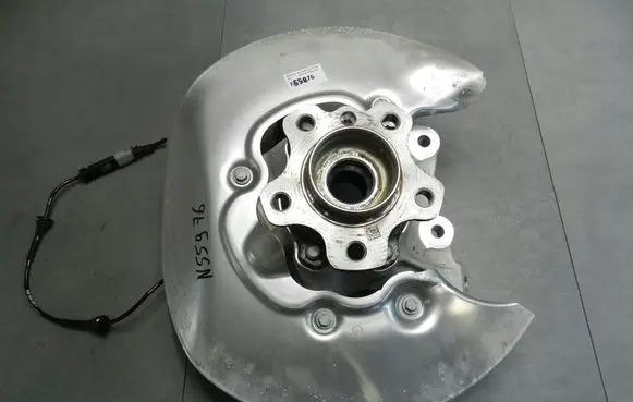 BMW 3 G20 G21 Rear wheel hub 6879533