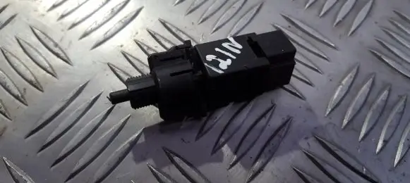 Nissan Almera Tino Brake pedal sensor switch