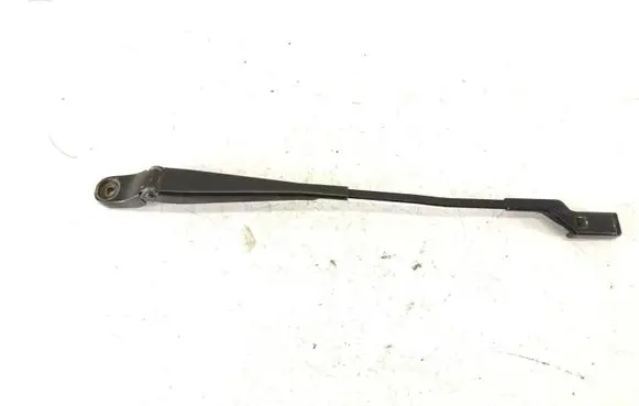 Front wiper blade arm