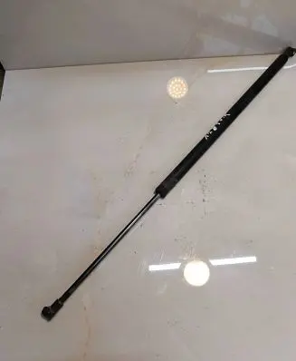 BMW X3 E83 Tailgate/trunk strut/damper 3400379