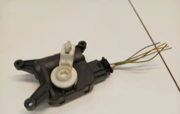 Mini One - Cooper R50 - 53 Air flap motor/actuator 0132801354 W984059Z