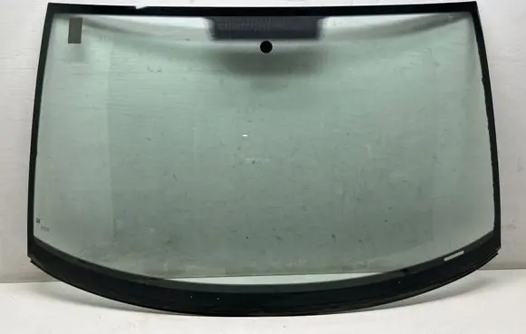 Volkswagen Transporter - Caravelle T5 Front windscreen/windshield window 43R00348 DOT618AS1M451