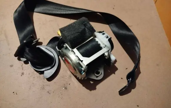 Audi A6 S6 C8 4K Front seatbelt 4K8857705 9782200048 34059177