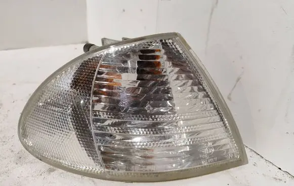 BMW 3 E46 Front indicator light 185419