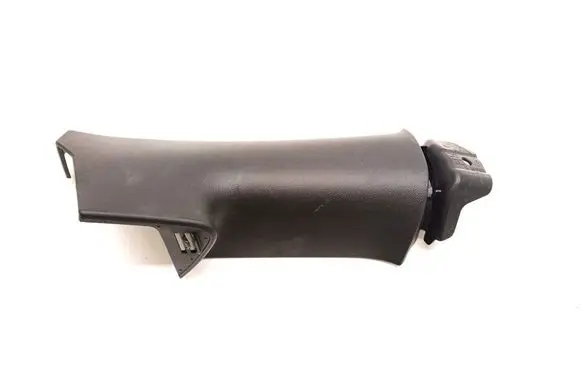 (D)pillar trim (top)