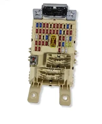 Hyundai i20 (PB PBT) Fuse module 919511J030 1012C13015