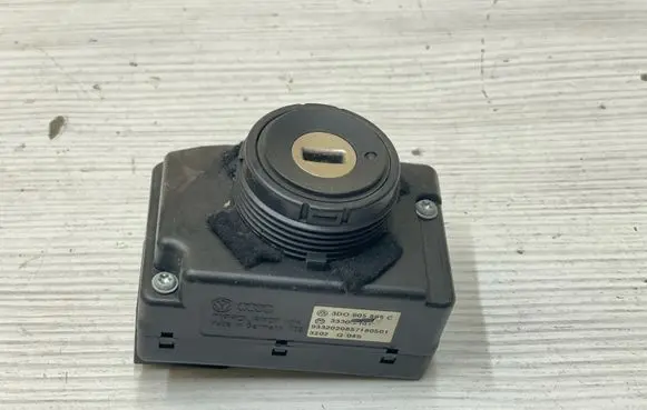 Audi A8 S8 D4 4H Ignition lock 3D0905865C