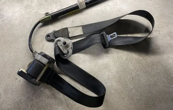 Ford Galaxy Front seatbelt 7M3857705 1M21611B09