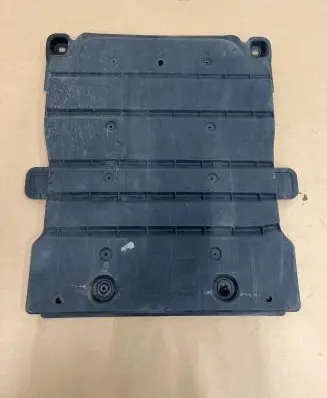 Audi A3 S3 8V Other under body part 5Q0825229B 5Q0825230H