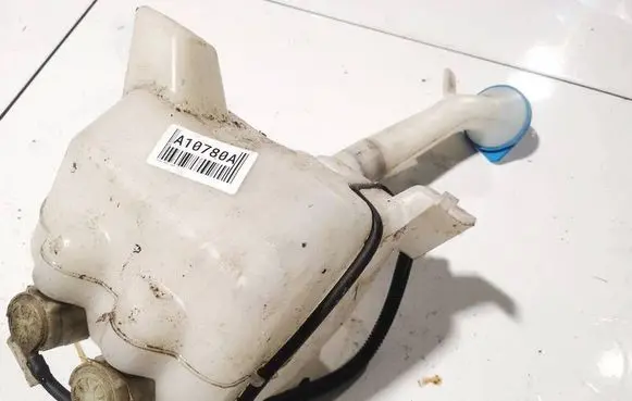 Honda Jazz Windshield washer fluid reservoir/tank
