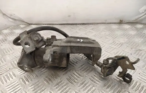 Ford Mustang VI Rear brake caliper FR332D231AB