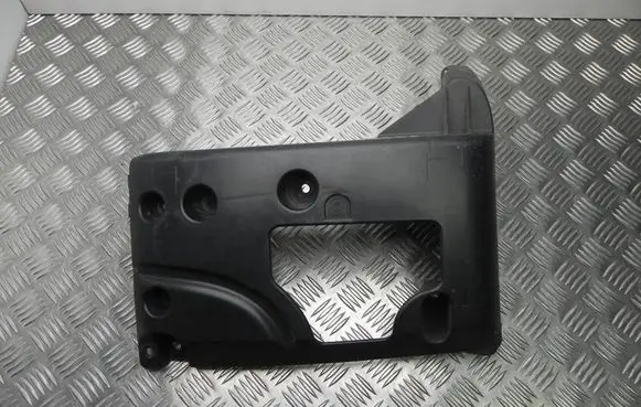 Nissan NV400 Rear bumper mounting bracket 2004093C