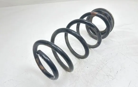 Mazda 3 I Rear coil spring