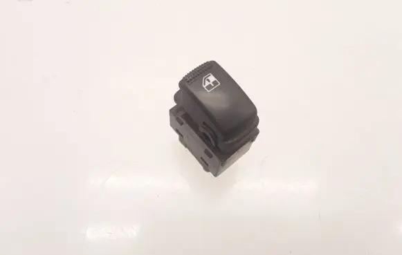KIA Carens II Electric window control switch