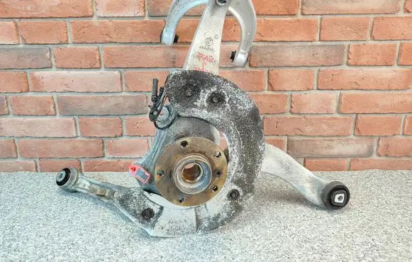 BMW 5 F10 F11 Front wheel hub 6777752